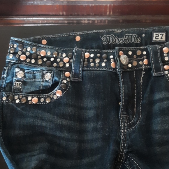 🔥SALE Miss Me Jeans - Picture 2 of 5